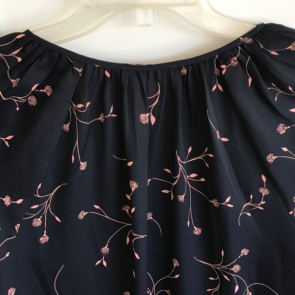 JOIE Floral Split Neck Blouse Black Pink Coral Top Women’s Size X-Large Size 1X - Picture 6 of 16